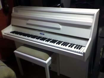 instal Piano White Little