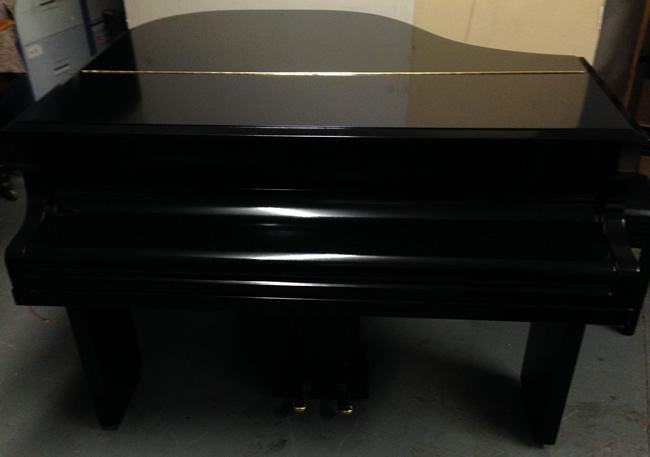 Allison baby grand frontview.