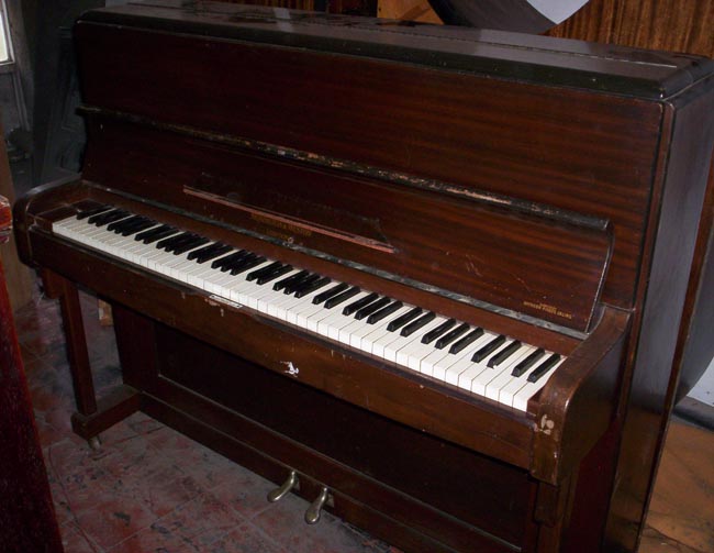 Monington & Weston Upright Pianos